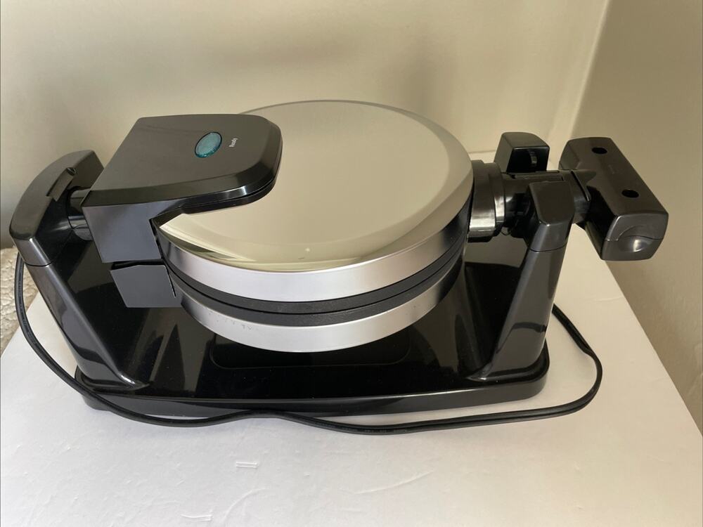 Bella 14787 Rotating Waffle Maker Easy One-Flip Operation